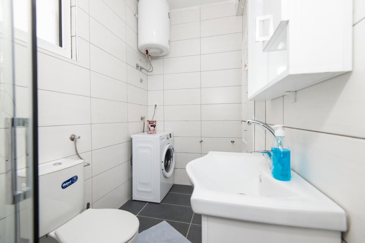 Apartment Galiot Котор Екстер'єр фото